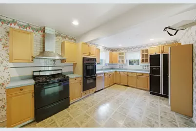 2818 Elisha Avenue, Zion, IL 60099 - Photo 12