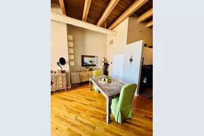 1733 W Irving Park Road #304, Chicago, IL 60613 - Photo 8