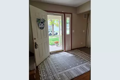 1097 Newcastle Lane, Aurora, IL 60506 - Photo 2