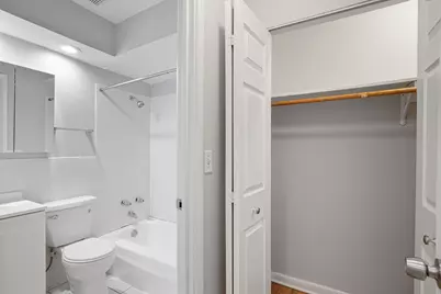 6758 N Sheridan Avenue #337, Chicago, IL 60626 - Photo 8
