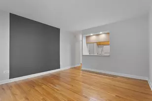 6758 N Sheridan Ave, Chicago, IL 60626 - Photo 4