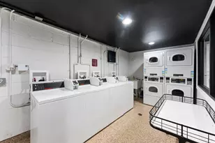 6758 N Sheridan Ave, Chicago, IL 60626 - Photo 12