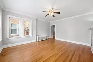 6945 S Calumet Ave, Chicago, IL 60637 - Photo 4