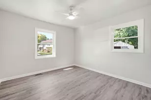 314 Evans Ct, Streamwood, IL 60107 - Photo 14