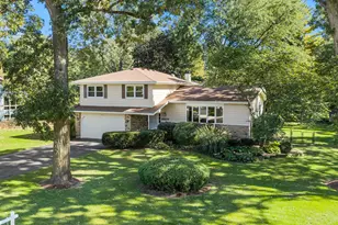 9N879 Beckman Trail, Elgin, IL 60124 - Photo 4