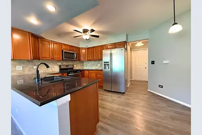 1661 Carmel Court, Hoffman Estates, IL 60169 - Photo 8