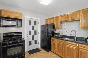6450 N Troy St, Chicago, IL 60645 - Photo 8