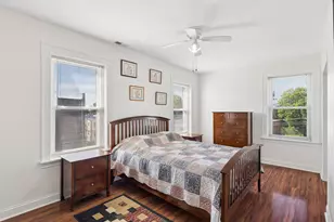 6450 N Troy St, Chicago, IL 60645 - Photo 12