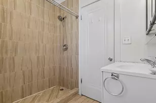 6450 N Troy St, Chicago, IL 60645 - Photo 16