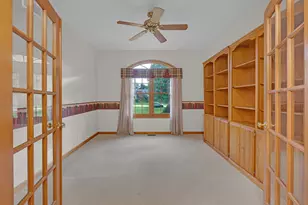 2506 Mustang Trail, Woodstock, IL 60098 - Photo 16
