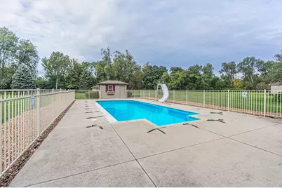 2506 Mustang Trail, Woodstock, IL 60098 - Photo 32