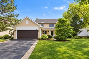 77 Montclair Rd, Vernon Hills, IL 60061 - Photo 1