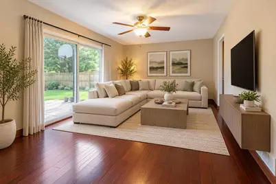 77 Montclair Road, Vernon Hills, IL 60061 - Photo 4