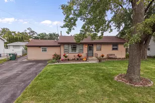 8611 Leclaire Ave, Burbank, IL 60459 - Photo 1