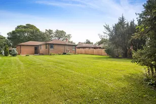 10 N School St, Mount Prospect, IL 60056 - Photo 22