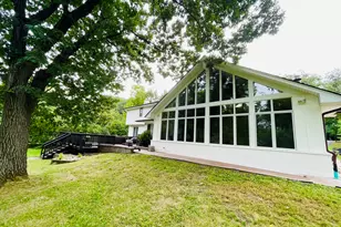 8714 W 123rd St, Palos Park, IL 60464 - Photo 2