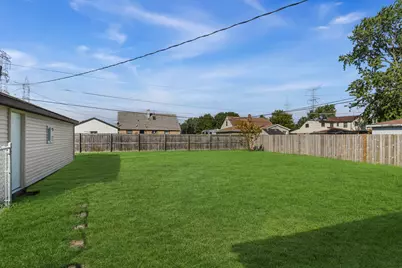 8208 S Oak Park Avenue, Burbank, IL 60459 - Photo 16