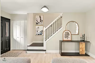 2703 N Ridge Avenue, Arlington Heights, IL 60004 - Photo 2