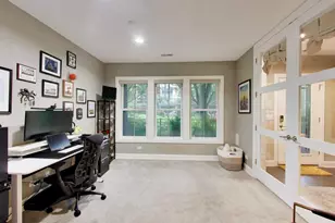 3022 W Newport Ave, Chicago, IL 60618 - Photo 10