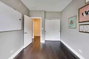 3022 W Newport Ave, Chicago, IL 60618 - Photo 40