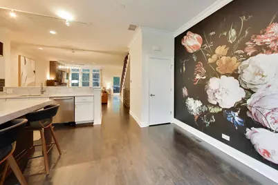 3022 W Newport Avenue, Chicago, IL 60618 - Photo 22