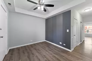 7451 N Greenview Ave, Chicago, IL 60626 - Photo 2
