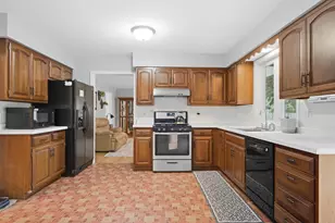 1114 Lexington Ln, Batavia, IL 60510 - Photo 14