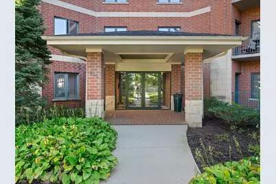 855 E 22nd Street #102, Lombard, IL 60148 - Photo 2