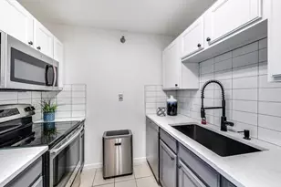 345 N La Salle Dr, Chicago, IL 60654 - Photo 10