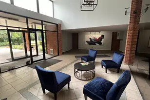 1615 E Central Rd, Arlington Heights, IL 60005 - Photo 2
