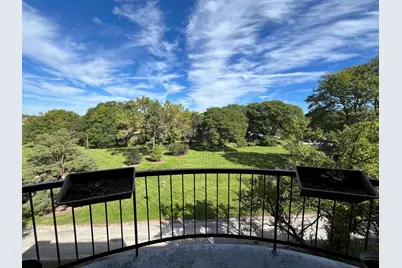 1615 E Central Road #422-C, Arlington Heights, IL 60005 - Photo 4