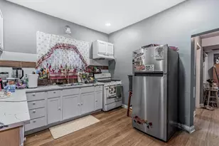 5727 S Hermitage Ave, Chicago, IL 60636 - Photo 8