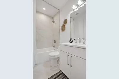 6414 N Francisco Avenue #2R, Chicago, IL 60645 - Photo 22