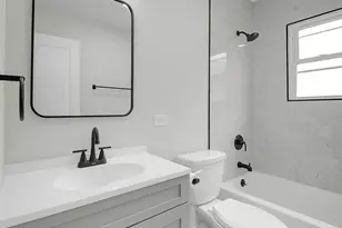 132 N Pinecrest Rd, Bolingbrook, IL 60440 - Photo 10