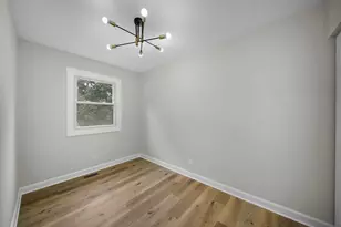 132 N Pinecrest Rd, Bolingbrook, IL 60440 - Photo 14