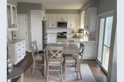 2559 W Walnut Avenue, Geneva, IL 60134 - Photo 4
