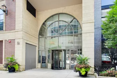 630 N State Street #2109, Chicago, IL 60654 - Photo 2