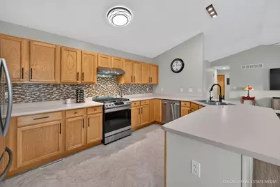 16 King Henry Road, Poplar Grove, IL 61065 - Photo 12