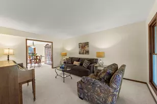 516 Bovidae Cir, Naperville, IL 60565 - Photo 6