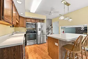 312 Earl Ave, Joliet, IL 60436 - Photo 8