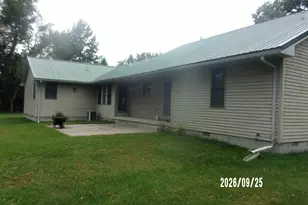221 North St, Woodland, IL 60974 - Photo 4