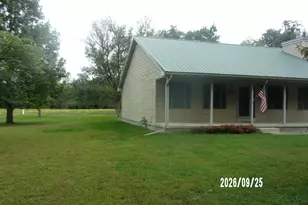 221 North St, Woodland, IL 60974 - Photo 2