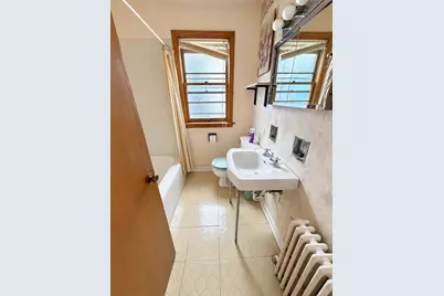 6243 W Waveland Avenue, Chicago, IL 60634 - Photo 10