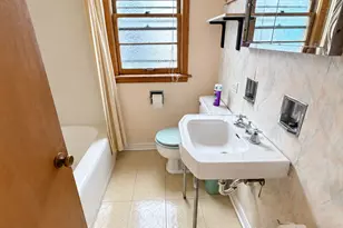 6243 W Waveland Ave, Chicago, IL 60634 - Photo 10