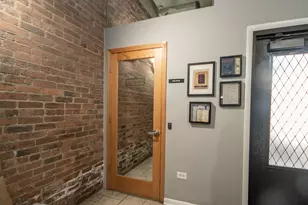 2001 S Calumet Ave, Chicago, IL 60616 - Photo 24
