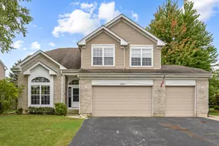 1451 Richmond Ln, Algonquin, IL 60102 - Photo 2