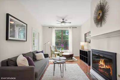 2008 W Roscoe Street #2, Chicago, IL 60618 - Photo 2