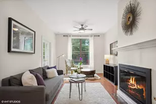2008 W Roscoe St, Chicago, IL 60618 - Photo 2