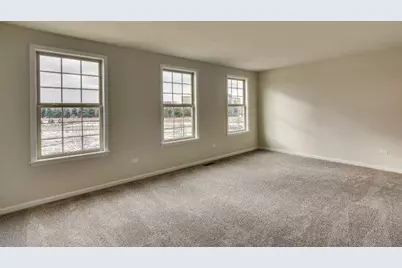 331 Camberley Lane, Lincolnshire, IL 60069 - Photo 8
