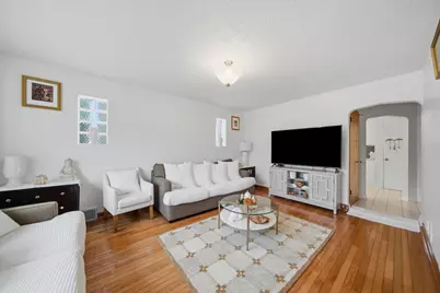 3242 N Oleander Avenue, Chicago, IL 60634 - Photo 2